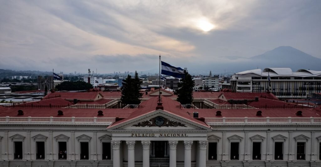 best time to visit el salvador