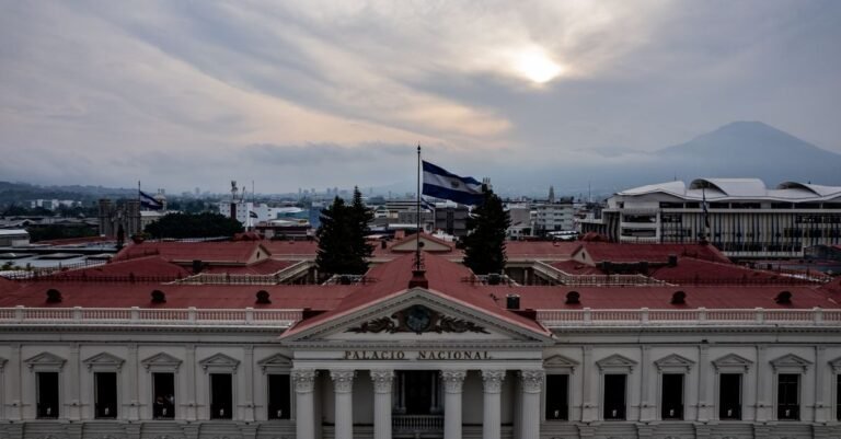 best time to visit el salvador
